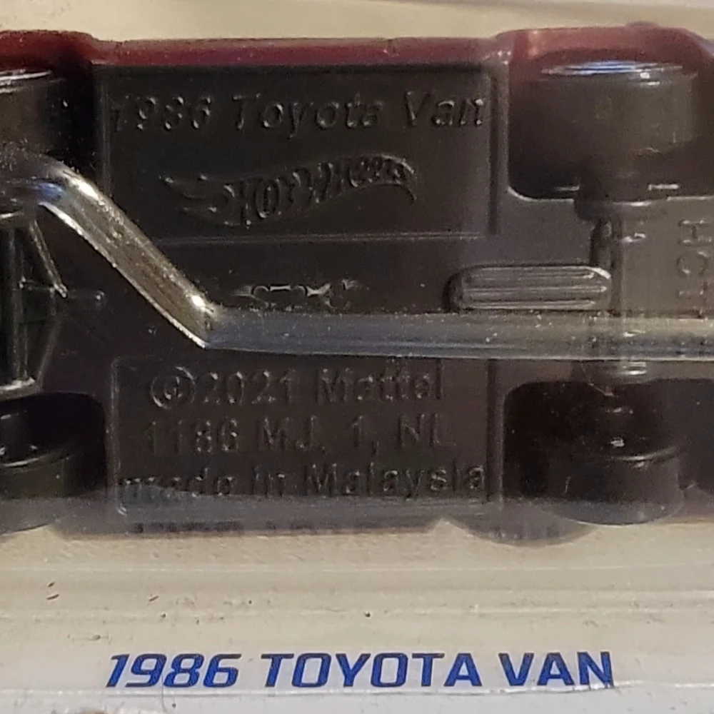 1986 Toyota Van Hot Wheels 2021